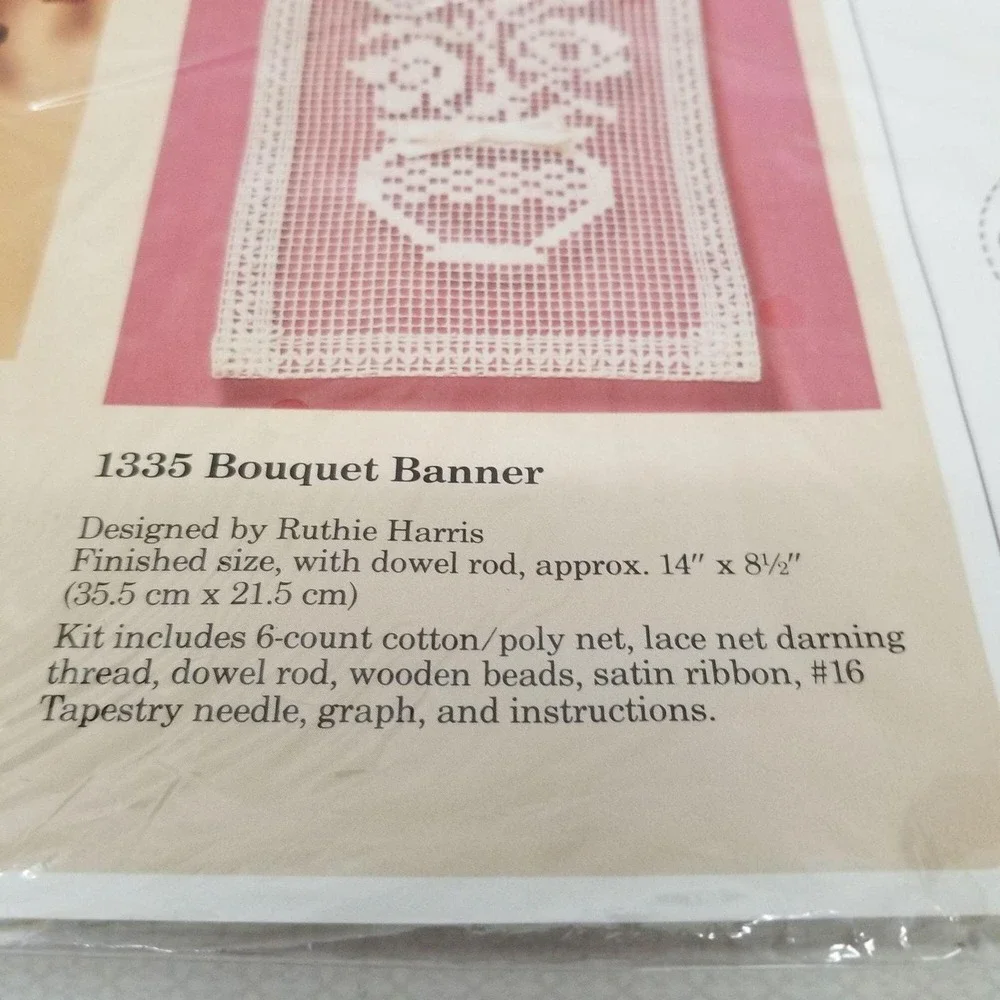 Creative Circle Bouquet Banner Kit 1335 Cottagecore Home Decor Gift Vintage